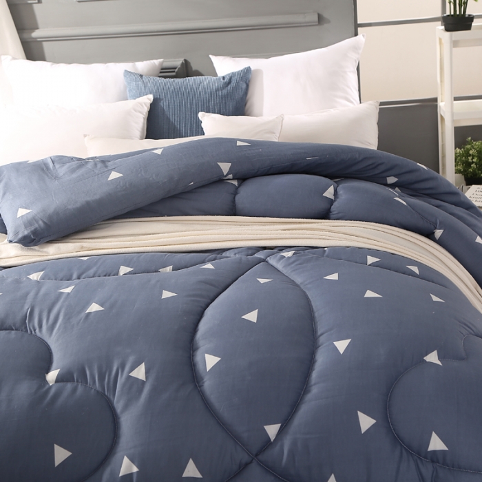 91家纺网 家纺一手货源 找家纺 畅销被业2021新款印花冬被被子被芯 爱巢