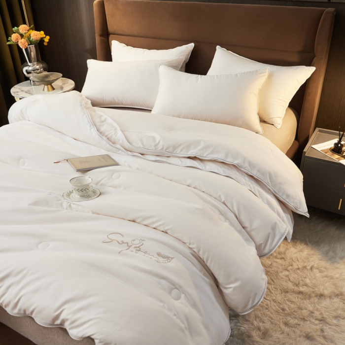 91家纺网 家纺一手货源 找家纺 慕尚 2022新款亲肤二合一大豆子母被镶钻款 大豆白