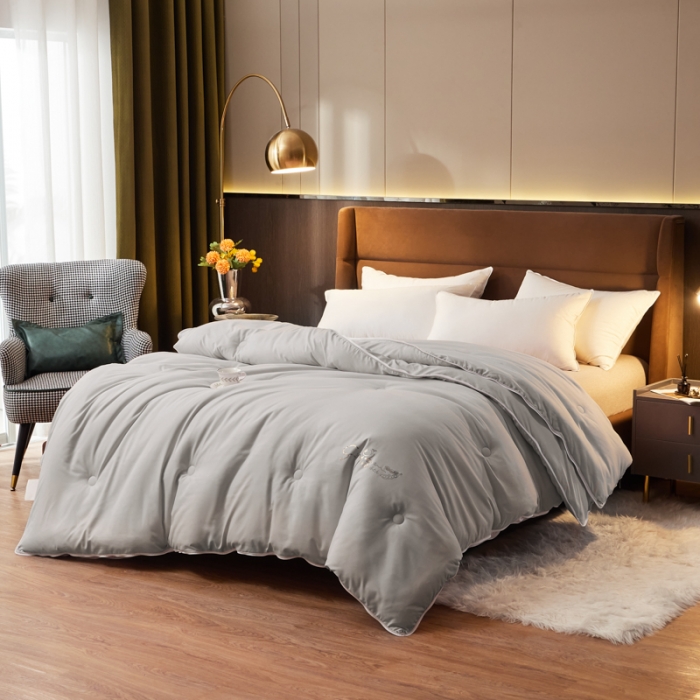 91家纺网 家纺一手货源 找家纺 慕尚 2022新款亲肤二合一大豆子母被镶钻款 大豆灰