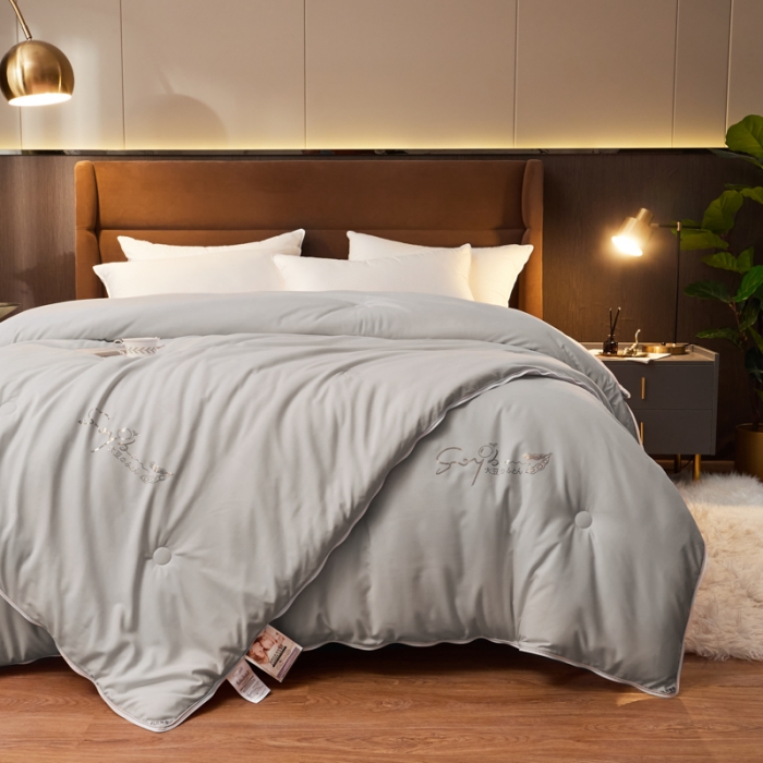 91家纺网 家纺一手货源 找家纺 慕尚 2022新款亲肤二合一大豆子母被镶钻款 大豆灰