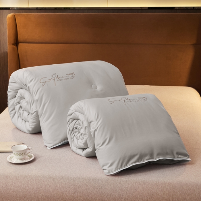 91家纺网 家纺一手货源 找家纺 慕尚 2022新款亲肤二合一大豆子母被镶钻款 大豆灰