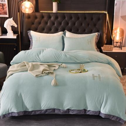 91家纺网 家纺一手货源 找家纺 （总）艾米家居 2021新款牛奶绒刺绣H款四件套