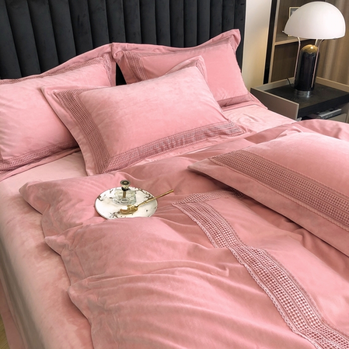 91家纺网 家纺一手货源 找家纺 （总）榻尚 2023新款柔肤绒花边款四件套遇见系列