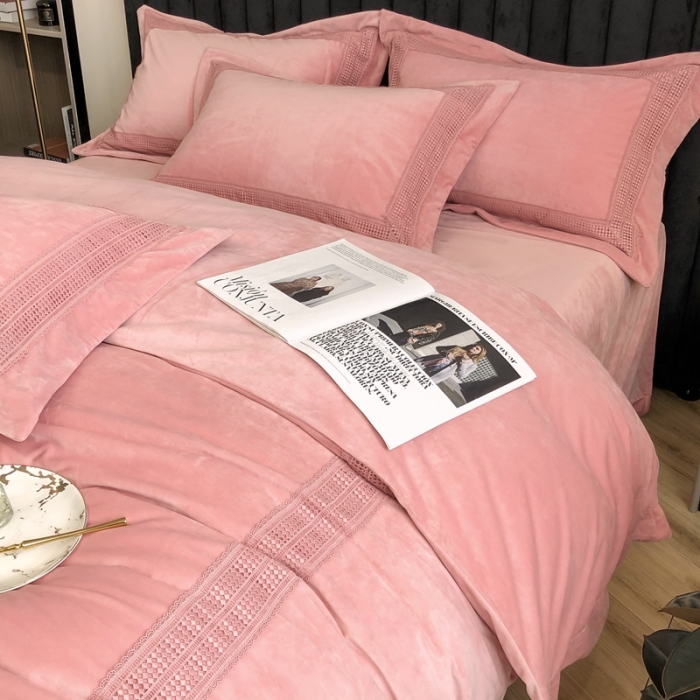 91家纺网 家纺一手货源 找家纺 （总）榻尚 2023新款柔肤绒花边款四件套遇见系列