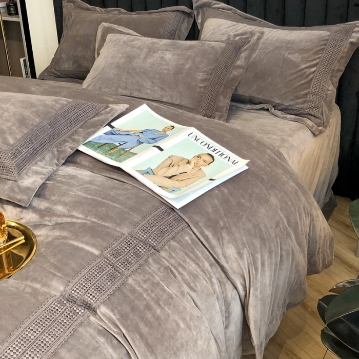 91家纺网 家纺一手货源 找家纺 榻尚 2021新款柔肤绒花边款四件套遇见系列 咖