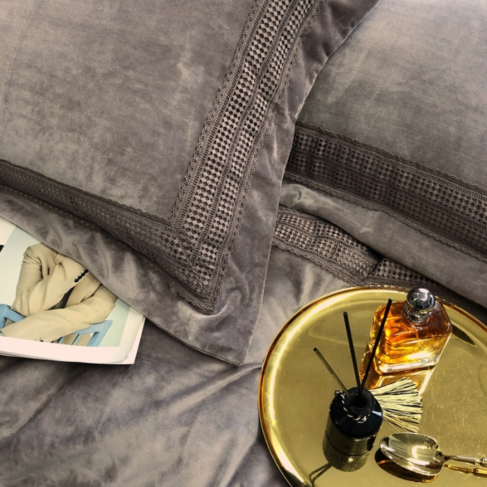 91家纺网 家纺一手货源 找家纺 榻尚 2021新款柔肤绒花边款四件套遇见系列 咖