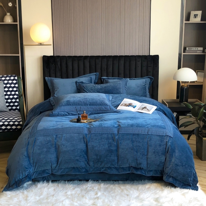 91家纺网 家纺一手货源 找家纺 榻尚 2021新款柔肤绒花边款四件套遇见系列 深蓝