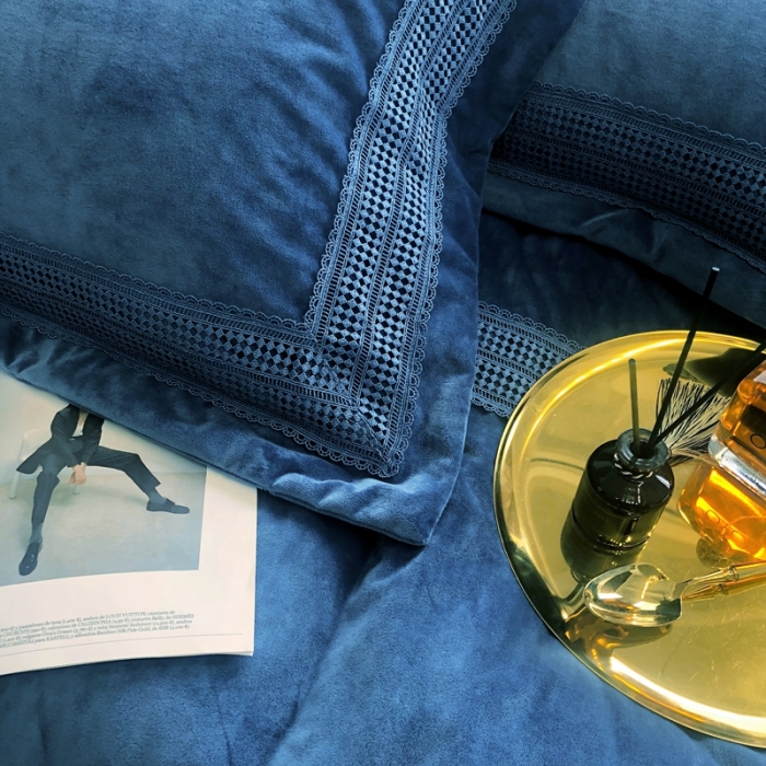 91家纺网 家纺一手货源 找家纺 榻尚 2021新款柔肤绒花边款四件套遇见系列 深蓝