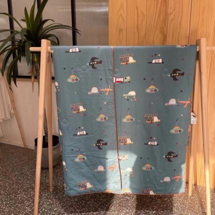 91家纺网 家纺一手货源 找家纺 丽笙2021新款60SA类长绒棉驱蚊儿童夏被 海陆空总动员蓝