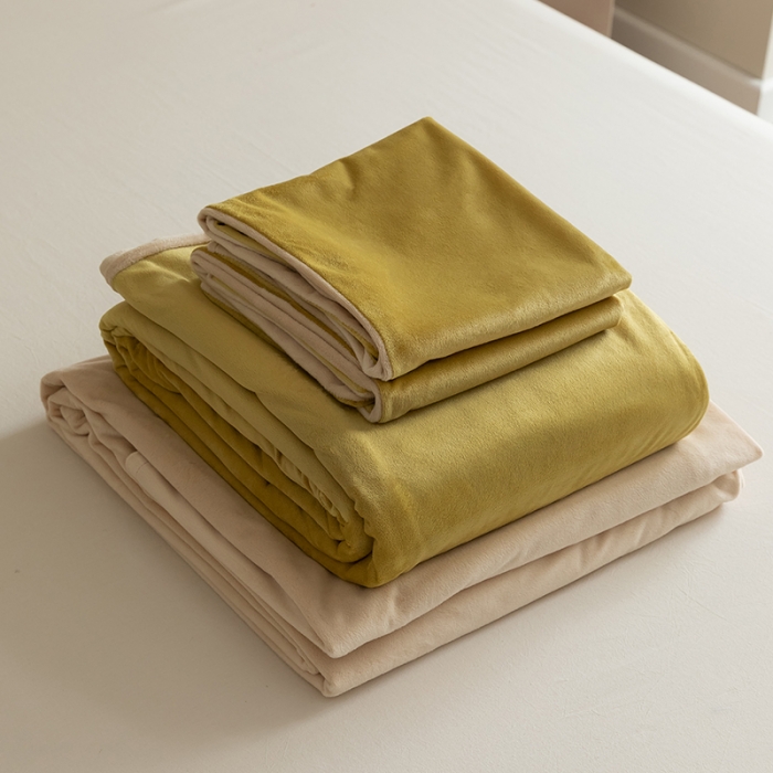 91家纺网 家纺一手货源 找家纺 寐眠2021新款天鹅绒被套 姜黄+奶茶