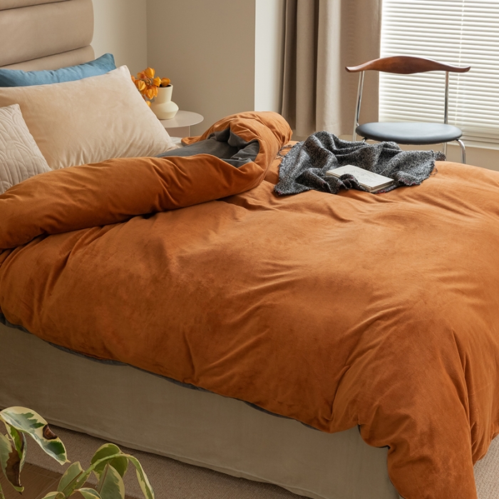 91家纺网 家纺一手货源 找家纺 寐眠2021新款天鹅绒被套 焦糖+深灰