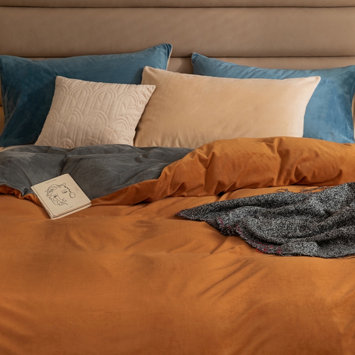 91家纺网 家纺一手货源 找家纺 寐眠2021新款天鹅绒被套 焦糖+深灰