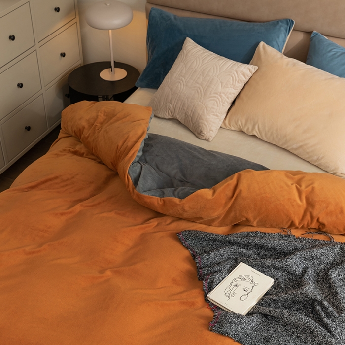 91家纺网 家纺一手货源 找家纺 寐眠2021新款天鹅绒被套 焦糖+深灰