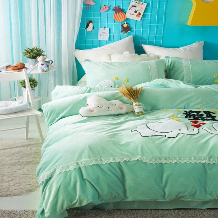 91家纺网 家纺一手货源 找家纺 青竹苑 2021新款婴儿宝宝绒牛奶绒贴布绣花四件套可爱象水绿