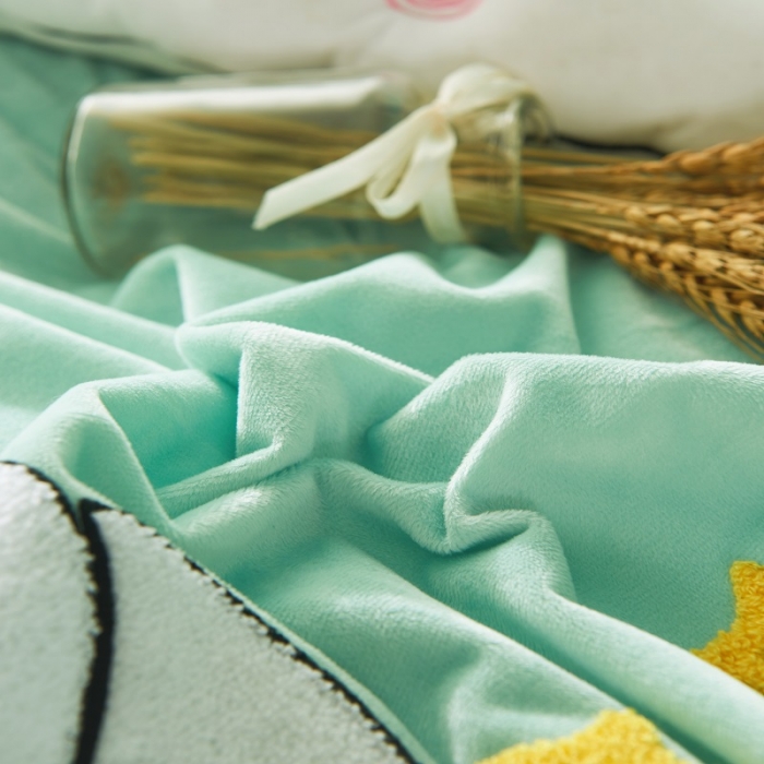 91家纺网 家纺一手货源 找家纺 青竹苑 2021新款婴儿宝宝绒牛奶绒贴布绣花四件套可爱象水绿