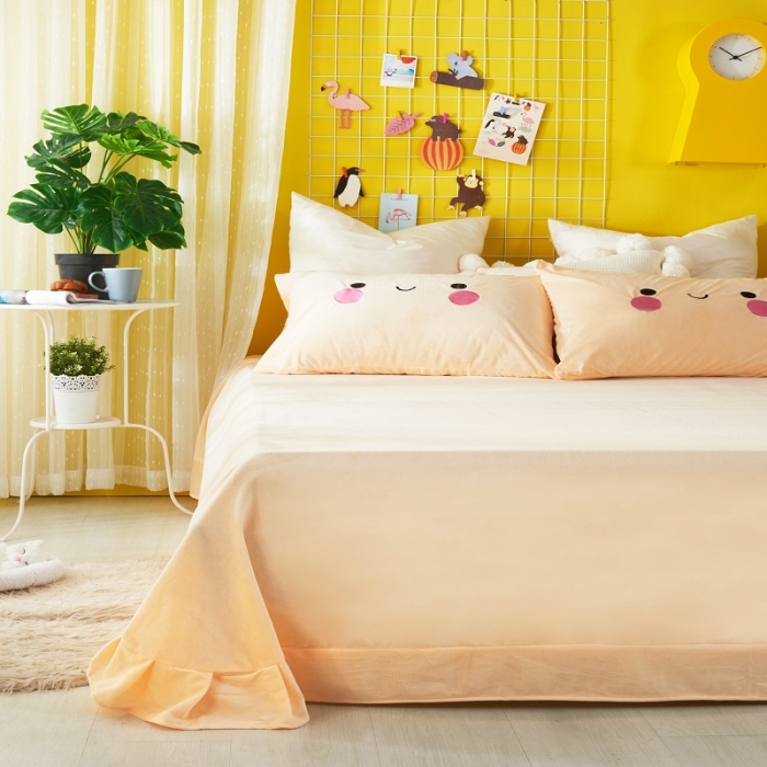 91家纺网 家纺一手货源 找家纺 青竹苑 2021新款婴儿宝宝绒牛奶绒贴布绣花四件套云朵米色