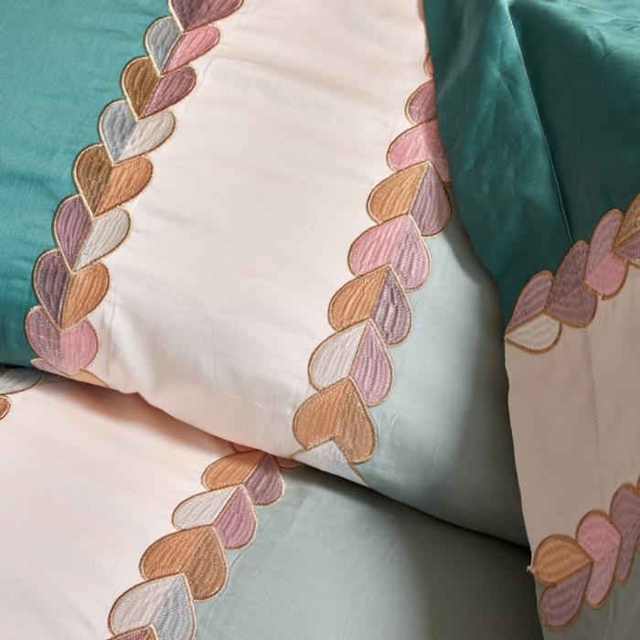 91家纺网 家纺一手货源 找家纺 杜先生 2021新款100支长绒棉刺绣四件套—漫时光 蔚蓝