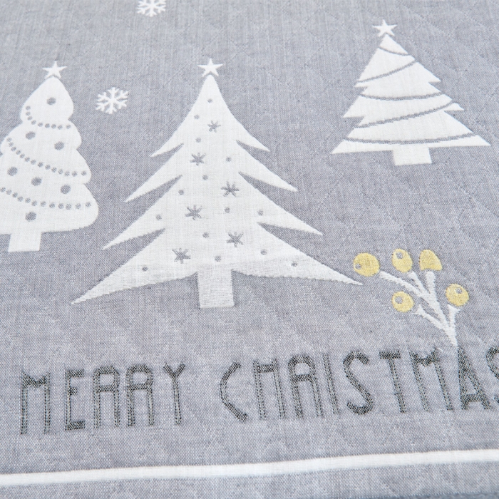 91家纺网 家纺一手货源 找家纺 2021新品混纺三层纱布定位枕巾圣诞树-灰52*78cm