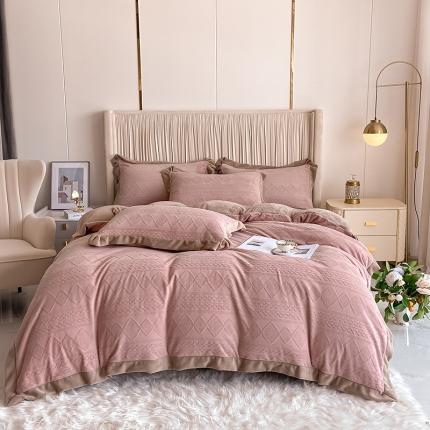 91家纺网 家纺一手货源 找家纺 （总）花漾 2023新款雕花提花牛奶绒宽边四件套