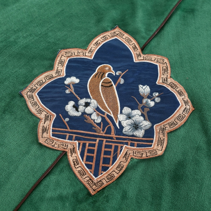 91家纺网 家纺一手货源 找家纺 不打烊家纺 2021新款古韵新生水晶绒美容床罩 墨绿