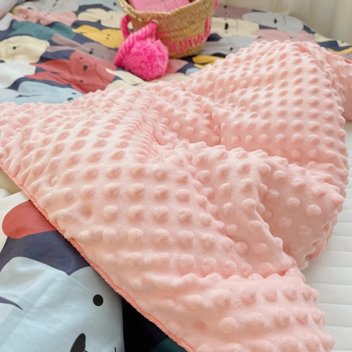 91家纺网 家纺一手货源 找家纺 星期八 2021新款韩国超ins进口安抚豆豆被子春秋被 兔兔帮