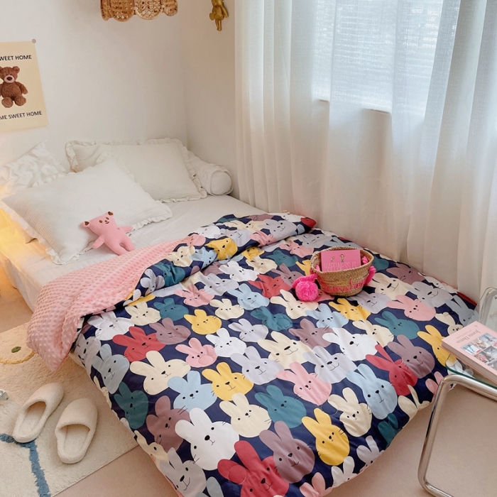 91家纺网 家纺一手货源 找家纺 星期八 2021新款韩国超ins进口安抚豆豆被子春秋被 兔兔帮