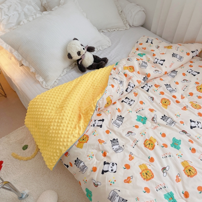 91家纺网 家纺一手货源 找家纺 星期八 2021新款韩国超ins进口安抚豆豆被子春秋被 小狮子