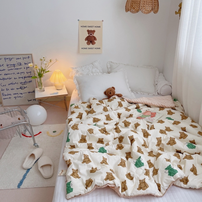 91家纺网 家纺一手货源 找家纺 星期八 2021新款韩国超ins进口安抚豆豆被子春秋被 小棕熊