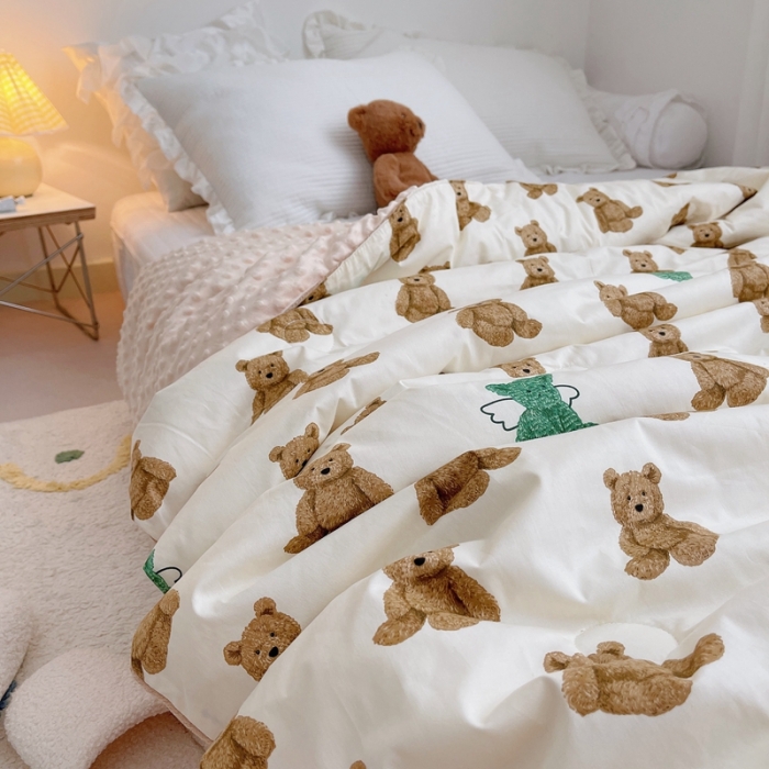 91家纺网 家纺一手货源 找家纺 星期八 2021新款韩国超ins进口安抚豆豆被子春秋被 小棕熊