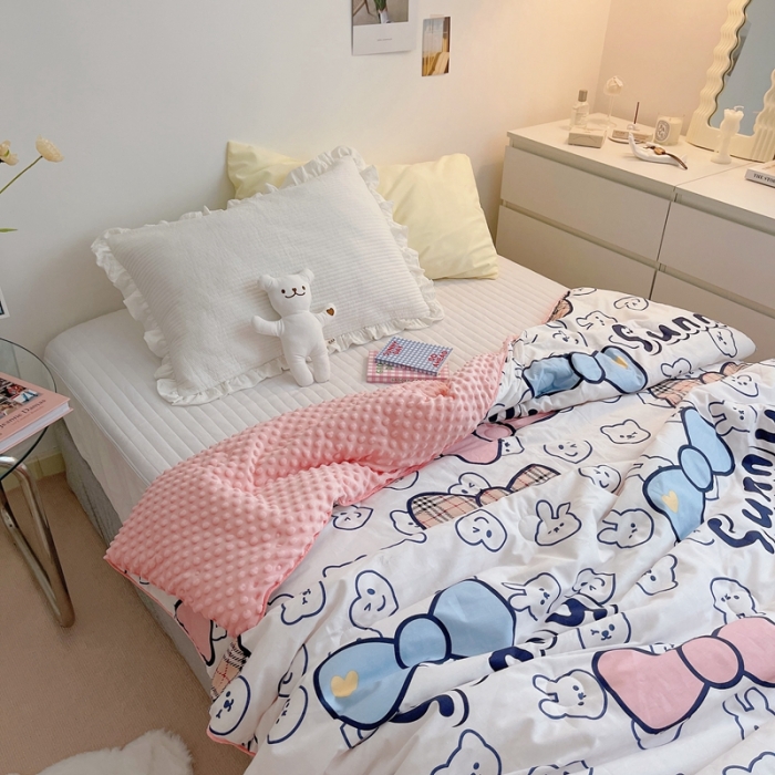 91家纺网 家纺一手货源 找家纺 星期八 2021新款韩国超ins进口安抚豆豆被子春秋被 kitty