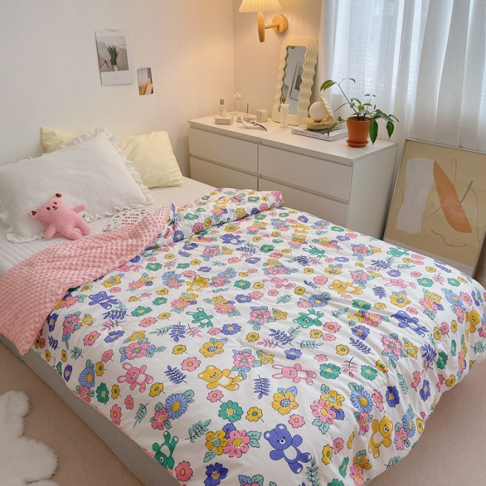 91家纺网 家纺一手货源 找家纺 星期八 2021新款韩国超ins进口安抚豆豆被子春秋被 快乐小兔