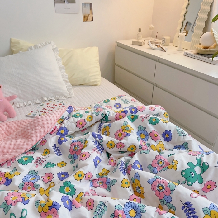 91家纺网 家纺一手货源 找家纺 星期八 2021新款韩国超ins进口安抚豆豆被子春秋被 快乐小兔