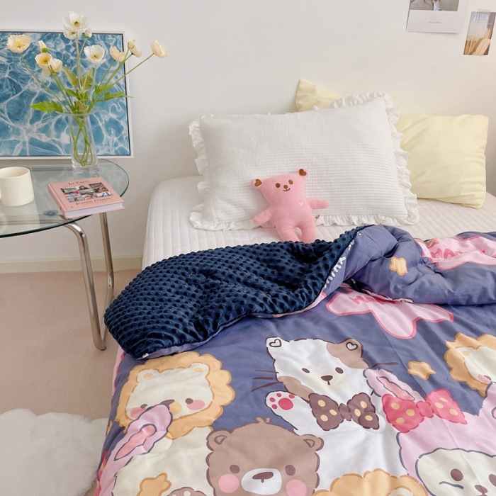 91家纺网 家纺一手货源 找家纺 星期八 2021新款韩国超ins进口安抚豆豆被子春秋被 萌宠乐园