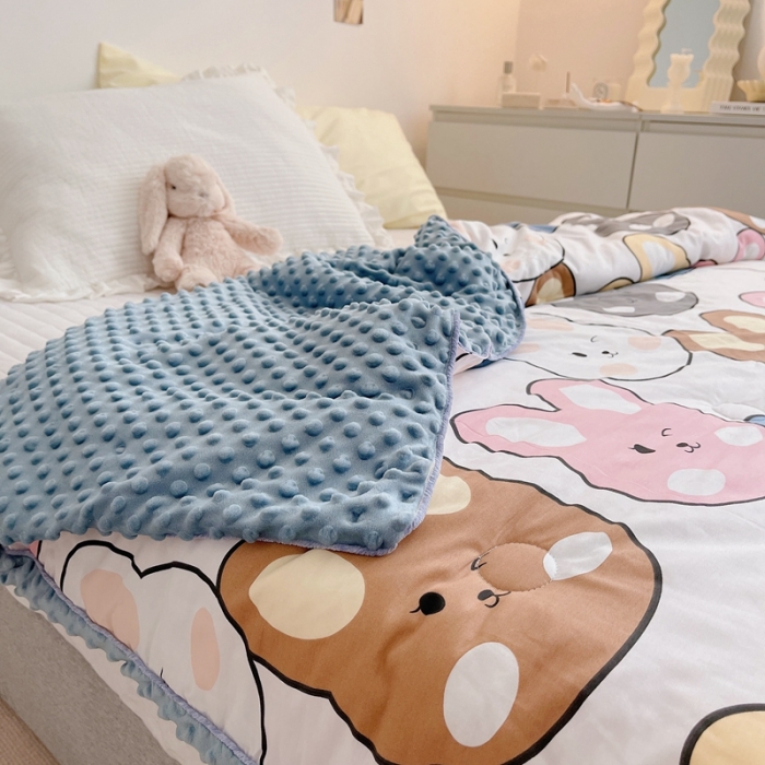 91家纺网 家纺一手货源 找家纺 星期八 2021新款韩国超ins进口安抚豆豆被子春秋被 兔兔