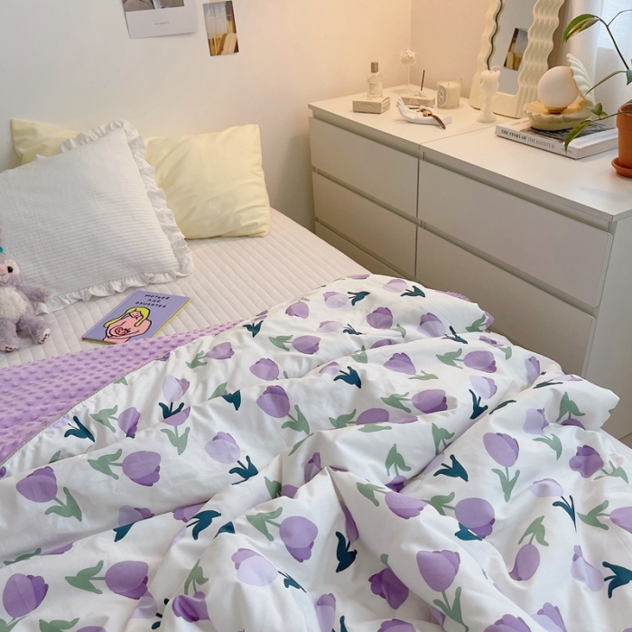 91家纺网 家纺一手货源 找家纺 星期八 2021新款韩国超ins进口安抚豆豆被子春秋被 郁金香