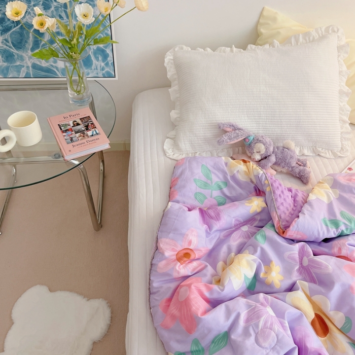 91家纺网 家纺一手货源 找家纺 星期八 2021新款韩国超ins进口安抚豆豆被子春秋被 紫色花