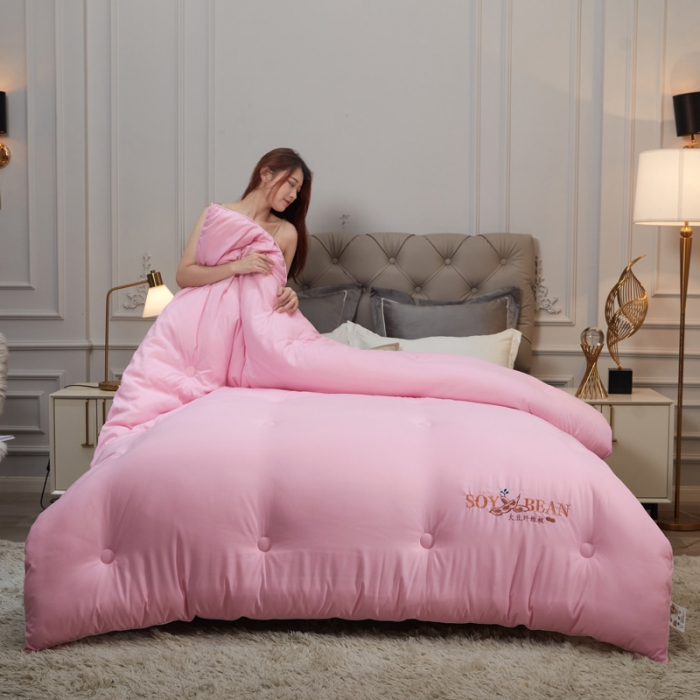 91家纺网 家纺一手货源 找家纺 天瑜家纺 2023洛卡棉冬被秋冬被子丝棉被芯 大豆被-粉色