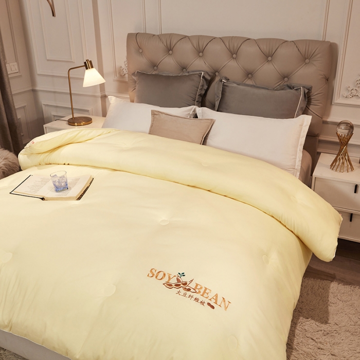 91家纺网 家纺一手货源 找家纺 天瑜家纺 2023洛卡棉冬被秋冬被子丝棉被芯 大豆被-黄色