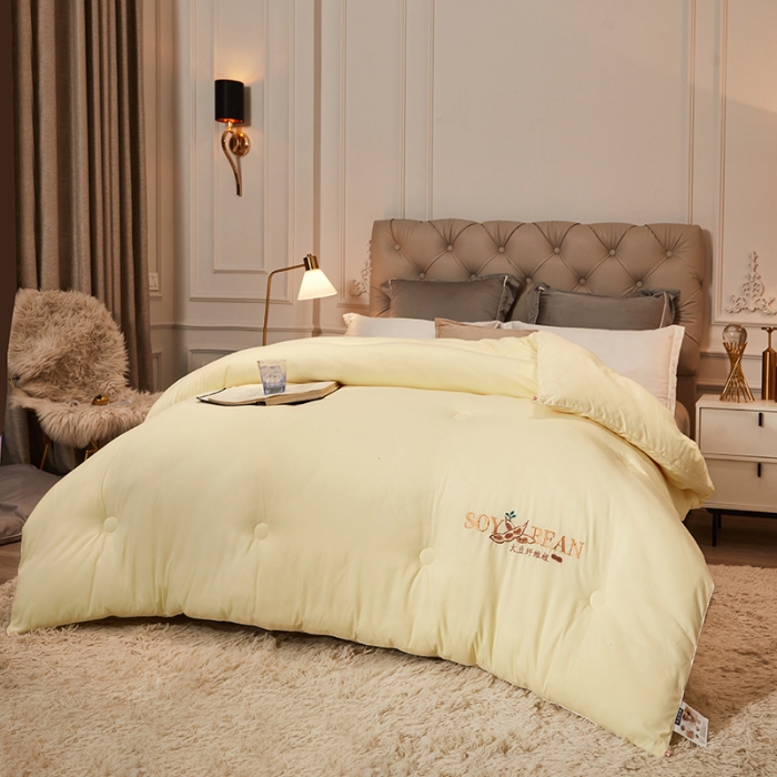 91家纺网 家纺一手货源 找家纺 天瑜家纺 2023洛卡棉冬被秋冬被子丝棉被芯 大豆被-黄色
