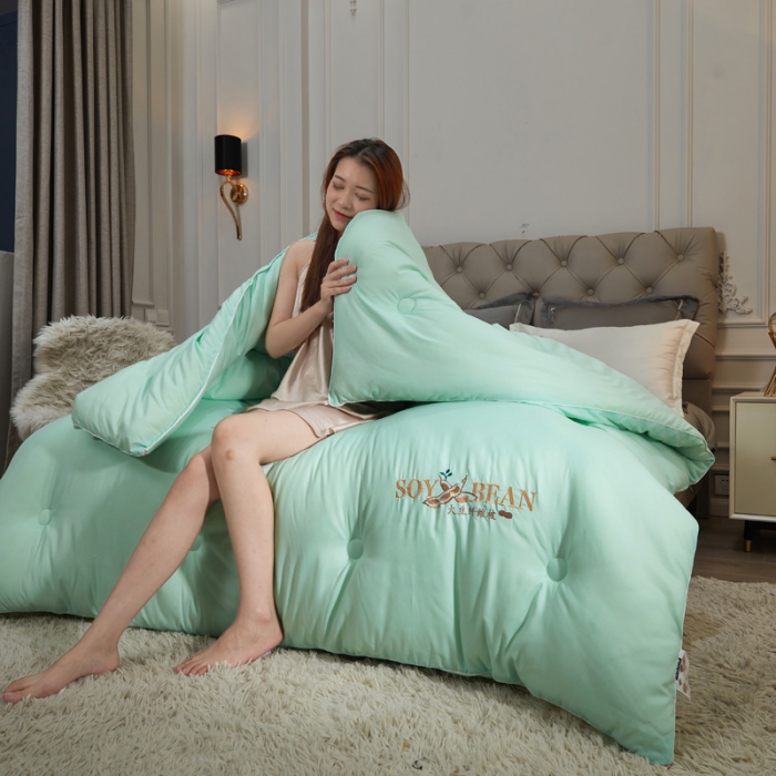 91家纺网 家纺一手货源 找家纺 天瑜家纺 2023洛卡棉冬被秋冬被子丝棉被芯 大豆被-水绿