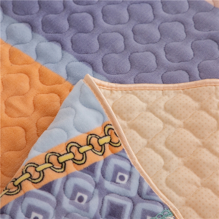 91家纺网 家纺一手货源 找家纺 （总）美优兰2021新款加厚牛奶绒榻榻米垫床垫加厚床盖