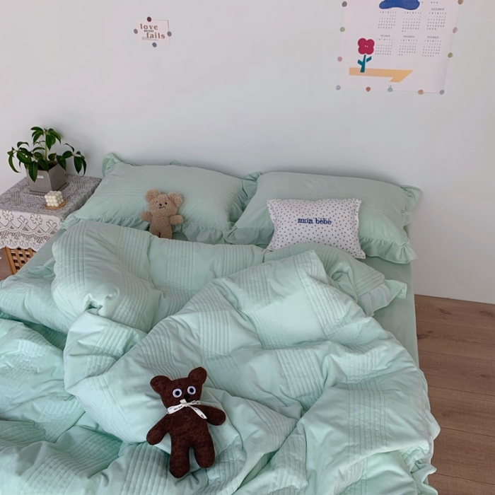 91家纺网 家纺一手货源 找家纺 六巷胡同2021新款ins韩国博主同款夹棉婴儿绒四件套实拍图 原野绿