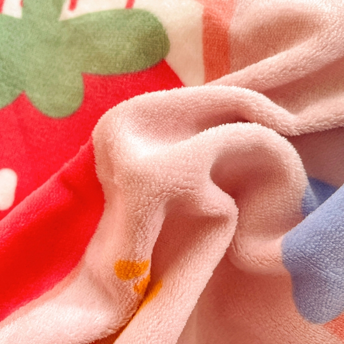 91家纺网 家纺一手货源 找家纺 沐棉 2021新款卡通牛奶绒四件套新拍 草莓熊