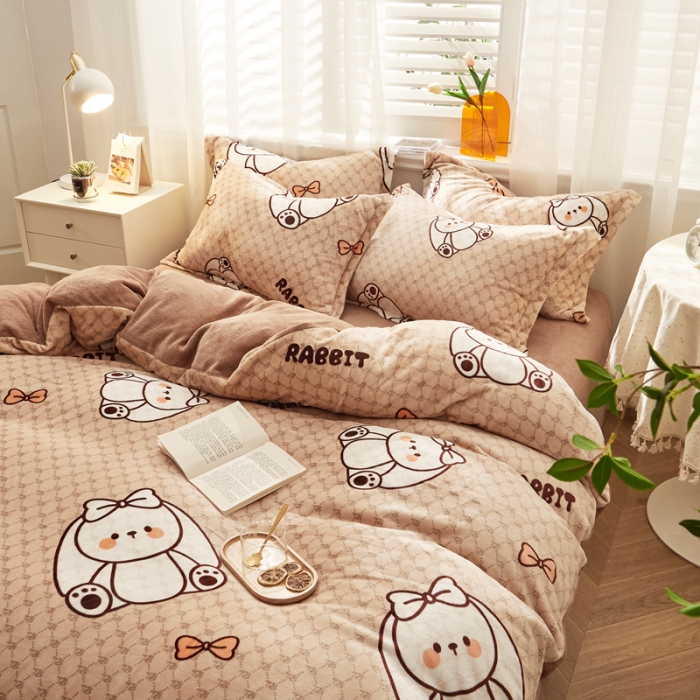 91家纺网 家纺一手货源 找家纺 佰亿莱 2024新款高克重牛奶绒印花四件套 彼得兔