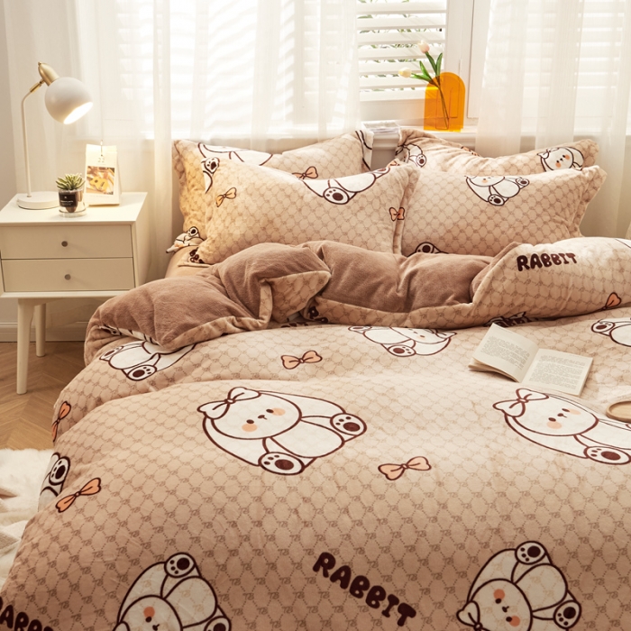 91家纺网 家纺一手货源 找家纺 佰亿莱 2024新款高克重牛奶绒印花四件套 彼得兔