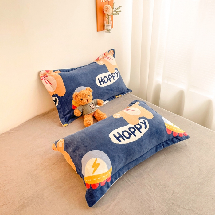 91家纺网 家纺一手货源 找家纺 沐棉 2021新款卡通牛奶绒四件套新拍 太空旅行