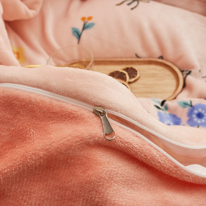 91家纺网 家纺一手货源 找家纺 佰亿莱 2024新款高克重牛奶绒印花四件套 初恋