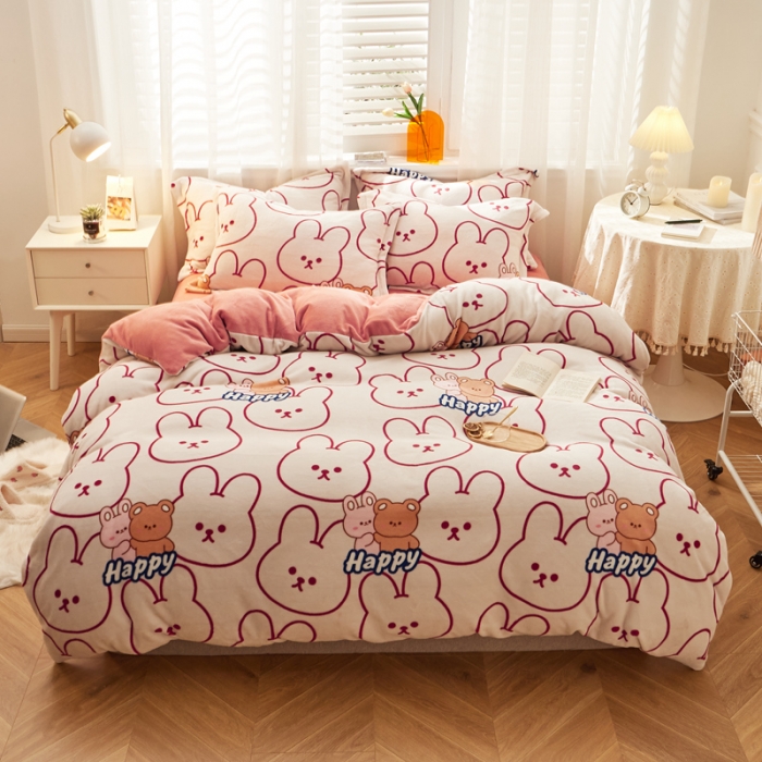 91家纺网 家纺一手货源 找家纺 佰亿莱 2024新款高克重牛奶绒印花四件套 两小无猜