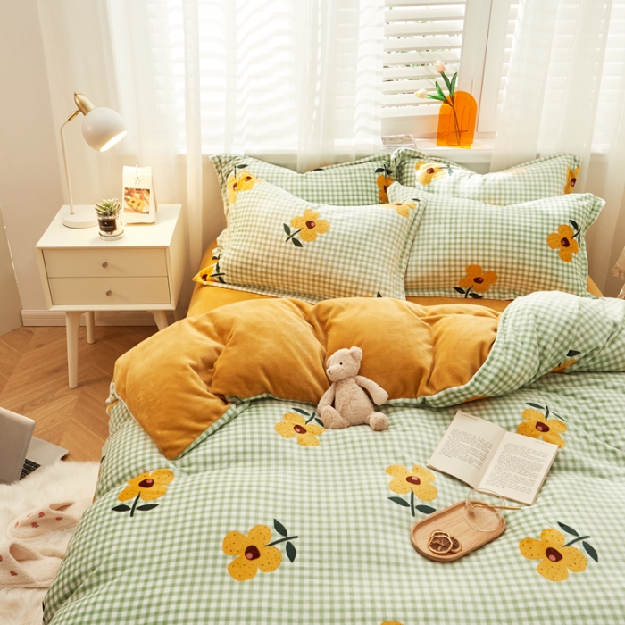 91家纺网 家纺一手货源 找家纺 佰亿莱 2024新款高克重牛奶绒印花四件套 踏青