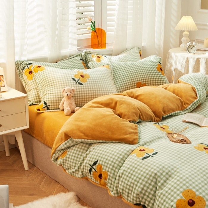 91家纺网 家纺一手货源 找家纺 佰亿莱 2024新款高克重牛奶绒印花四件套 踏青